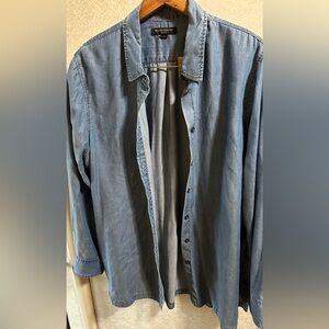 Women’s Banana Republic Lightweight Denim Shirt